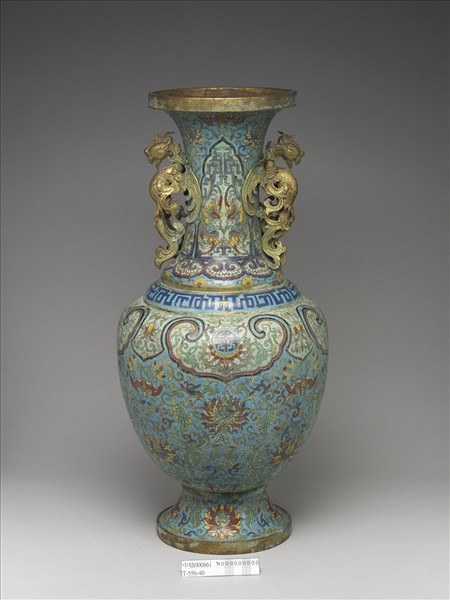 掐絲琺瑯鳳耳瓶