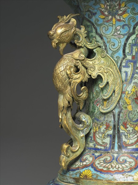 掐絲琺瑯鳳耳瓶