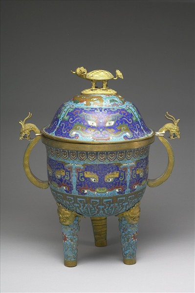 掐絲琺瑯雙耳鼎