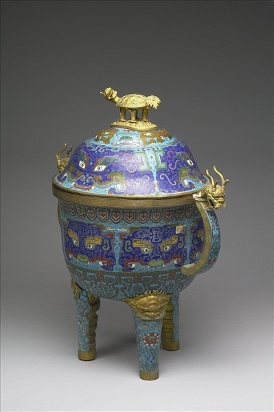 掐絲琺瑯雙耳鼎