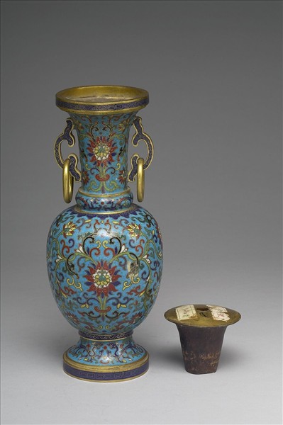 掐絲琺瑯瓶（五供）