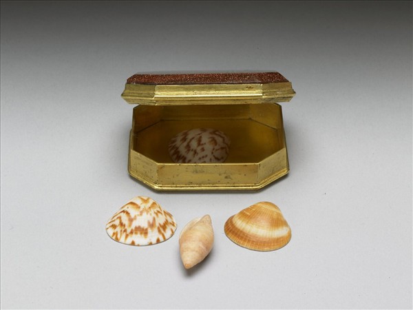 銅嵌金星玻璃八角鼻煙盒