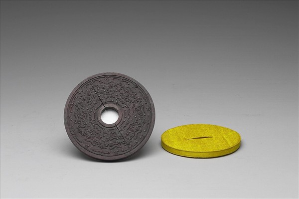 雕刻木蓋附玉保行書〈至人心鏡賦〉