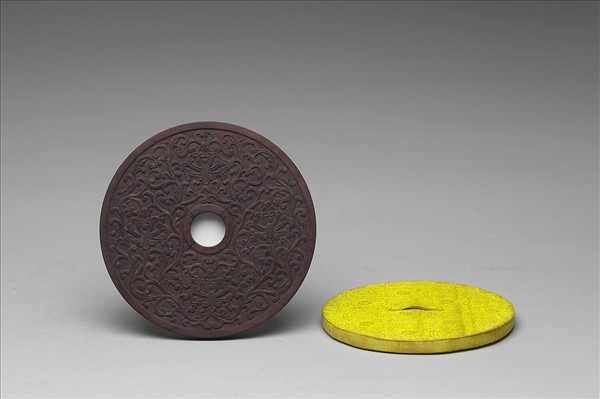 〈寧壽續鑑‧第六冊〉鏡匣雕刻木蓋附玉保行書〈照寶鏡賦〉