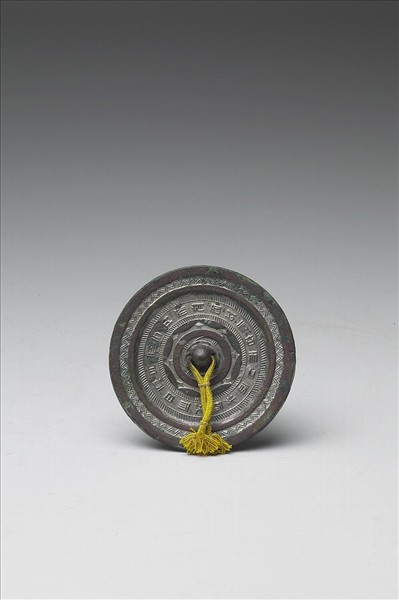 「明光」連弧紋鏡