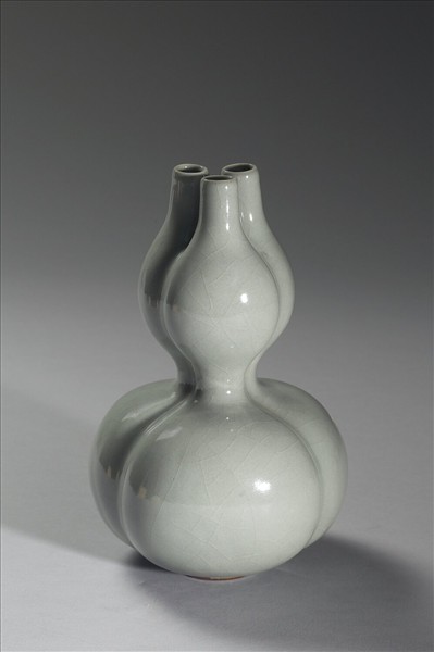 冬青釉三連葫蘆瓶