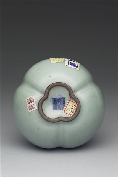 冬青釉三連葫蘆瓶