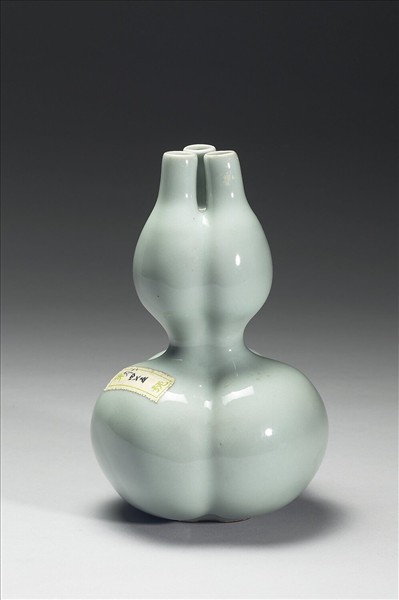 冬青釉三連葫蘆瓶