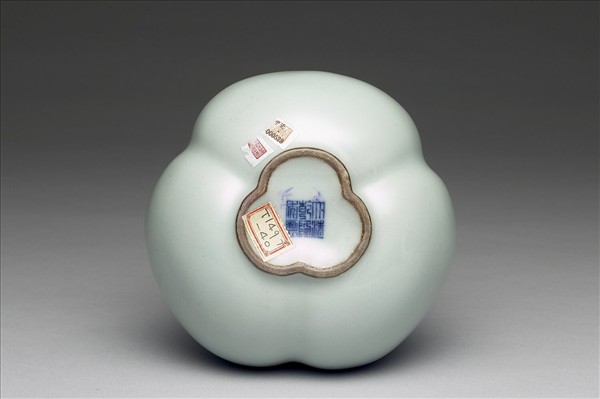 冬青釉三連葫蘆瓶