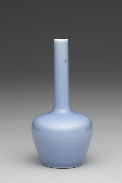 2106 古美術  大清雍正年製銘　天藍釉　花鳥紋橄欖瓶　珍蔵品　時代物 2106 古美術 大清雍正年製銘 天藍釉 花鳥紋橄欖瓶 珍蔵