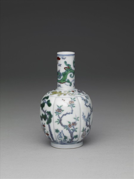鬥彩花卉紋瓶