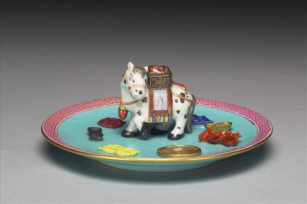 粉彩綠地馬形香插