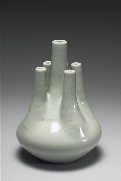 仿汝釉青瓷五孔花插