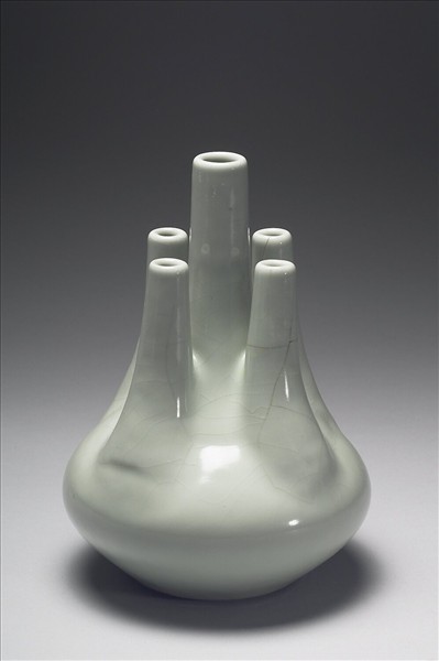 仿汝釉青瓷五孔花插