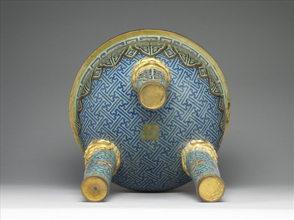 掐絲琺瑯爐（五供）