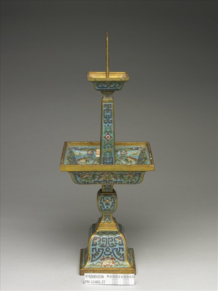 掐絲琺瑯燭台（五供）