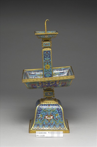 掐絲琺瑯燭台（五供）