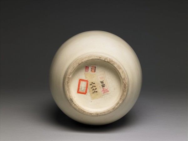 漳州窯 白瓷棒棰瓶