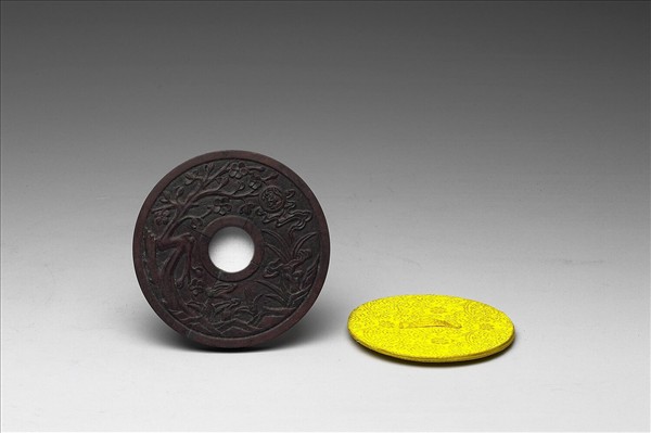 〈寧壽續鑑‧第十四冊〉鏡匣雕刻木蓋