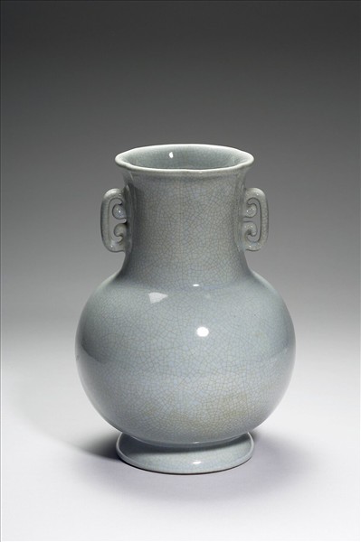 青瓷雙耳瓶