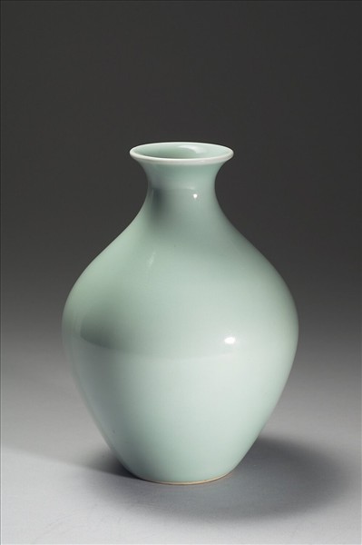 青釉瓶