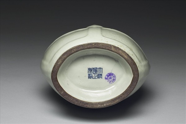 仿汝釉雙獸耳壺