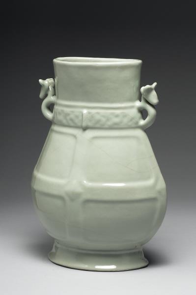 仿汝釉雙獸耳壺