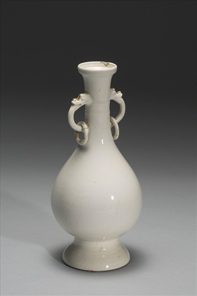 白瓷螭耳雙環瓶