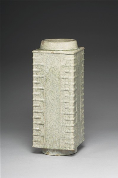 石灣窯 白釉琮式瓶