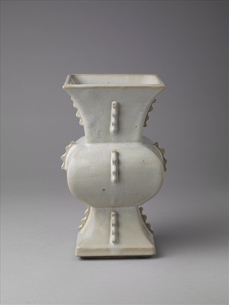 石灣窯 白瓷方尊