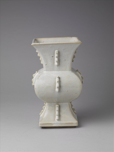 石灣窯 白瓷方尊