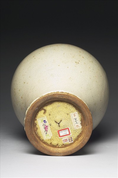 石灣窯 白瓷梅瓶