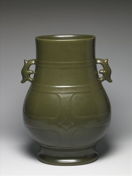 茶葉末釉獸耳弦紋尊