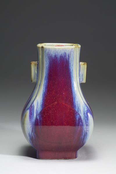 爐鈞釉貫耳杏葉四方瓶