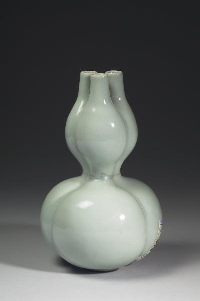 冬青釉三連葫蘆瓶