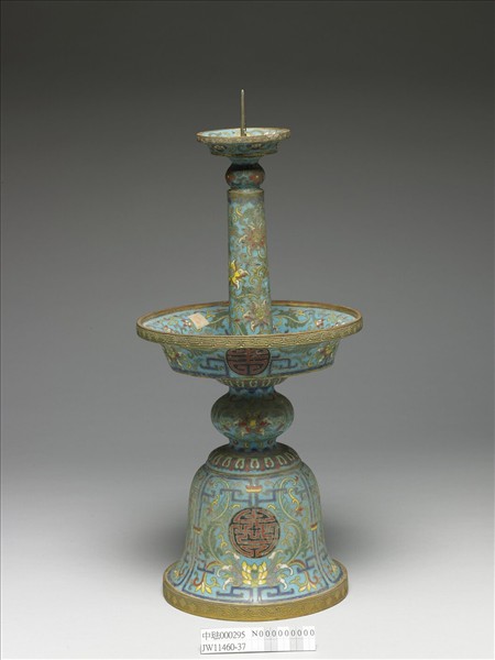 掐絲琺瑯燭台