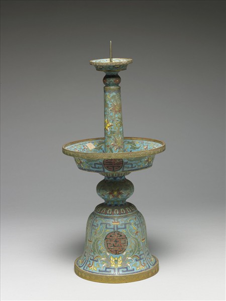掐絲琺瑯燭台