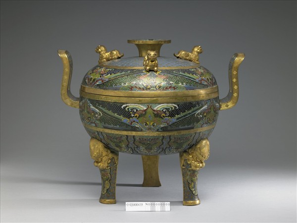 掐絲琺瑯三足爐