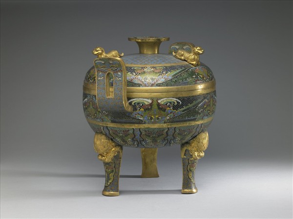 掐絲琺瑯三足爐