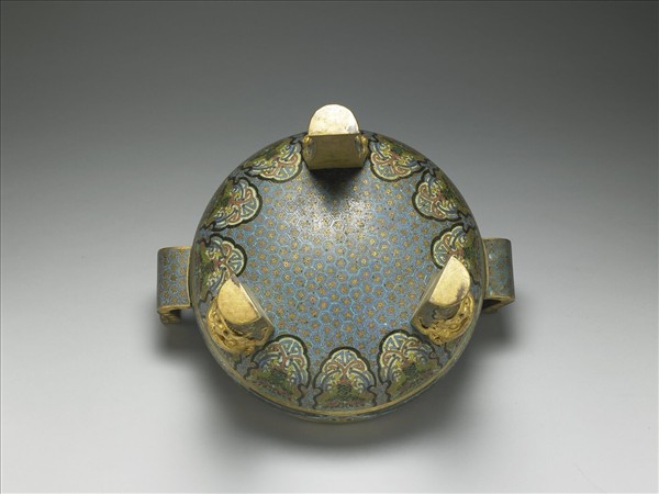 掐絲琺瑯三足爐