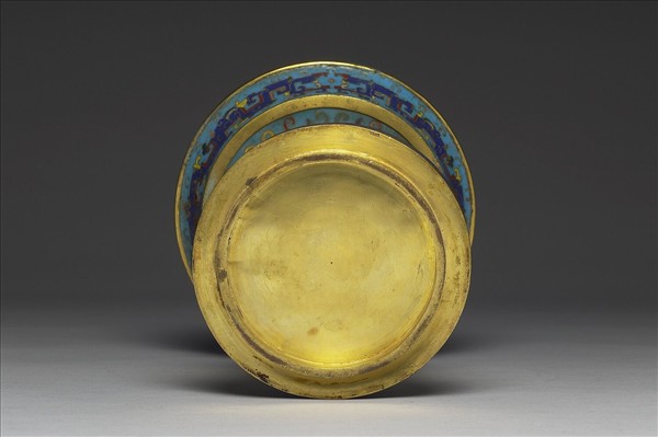 掐絲琺瑯燭台（五供）