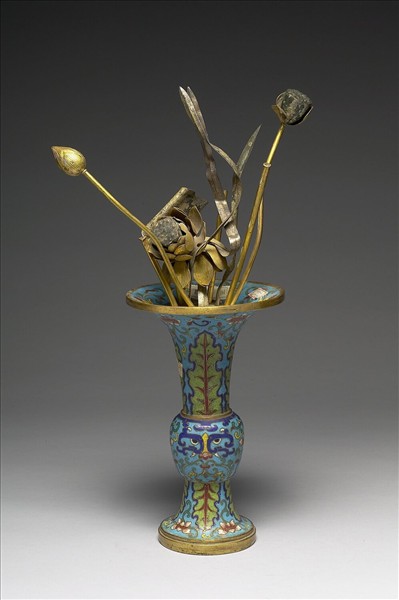 掐絲琺瑯瓶（五供）