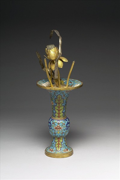 掐絲琺瑯瓶（五供）