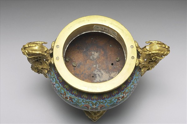 掐絲琺瑯爐（五供）