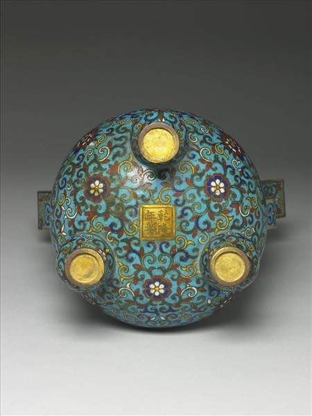 掐絲琺瑯爐(五供)