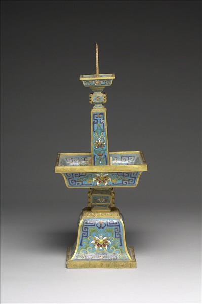 掐絲琺瑯燭台(五供)