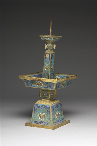 掐絲琺瑯燭台(五供)