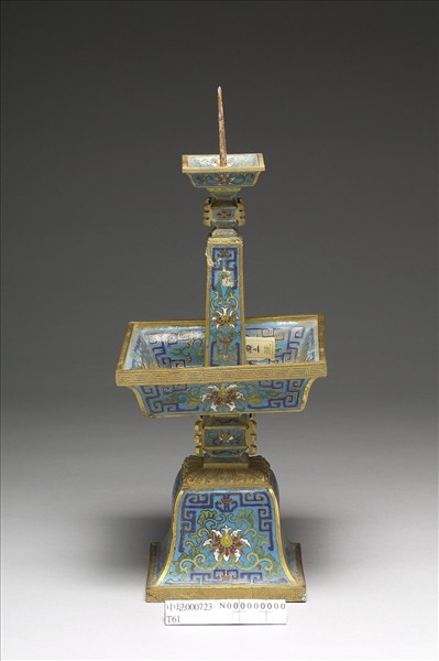 掐絲琺瑯燭台(五供)