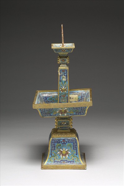 掐絲琺瑯燭台(五供)