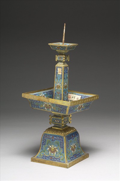 掐絲琺瑯燭台(五供)